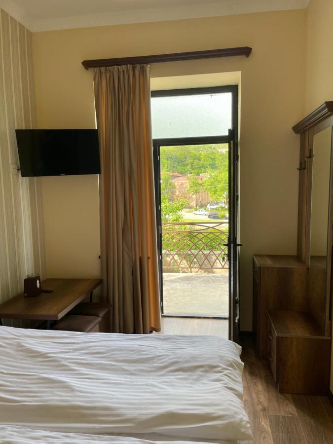 Yolyans Hotel Goris Εξωτερικό φωτογραφία