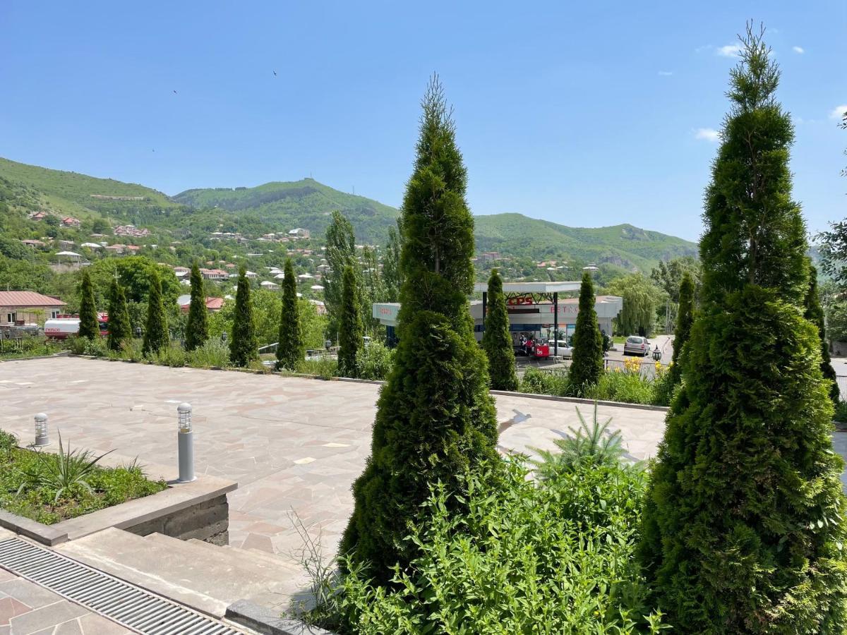 Yolyans Hotel Goris Εξωτερικό φωτογραφία